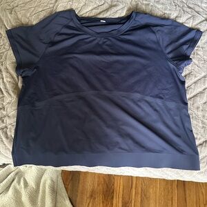Lululemon Final Lap Short Sleeve Size S/M